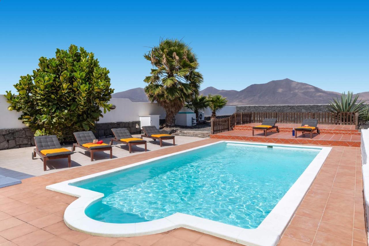 Villa Chinamar By Villa Plus Playa Blanca  Kültér fotó